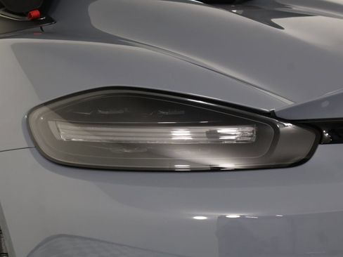 Certified 2024 Porsche 718 Boxster Spyder RS RWD image 20