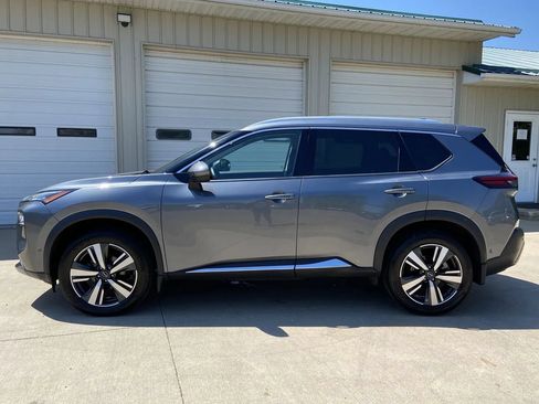 Used 2023 Nissan Rogue SL w/ SL Premium Package AWD/4WD image 4