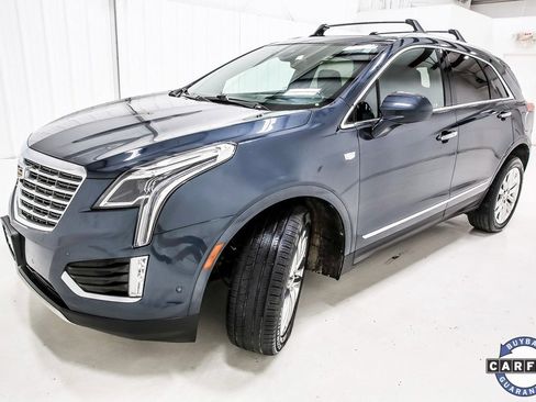 Used 2019 Cadillac XT5 Platinum image 2