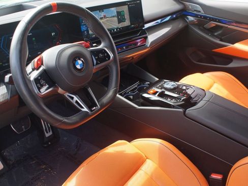Used 2025 BMW M5 w/ Carbon Package AWD/4WD image 15