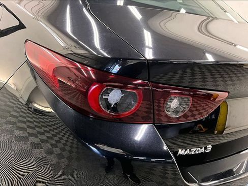 Used 2023 MAZDA MAZDA3 s FWD image 27