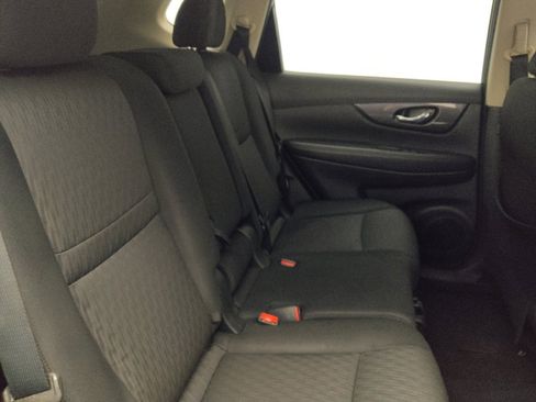 Used 2019 Nissan Rogue SV w/ Premium Package AWD/4WD image 19