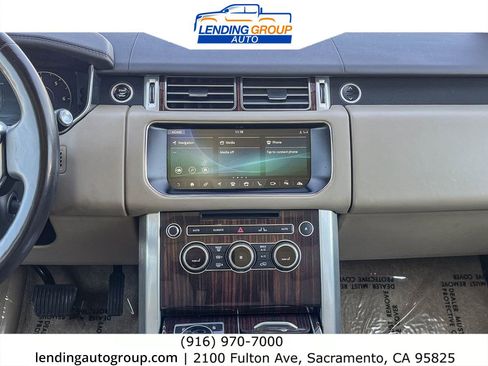 Used 2017 Land Rover Range Rover HSE image 13
