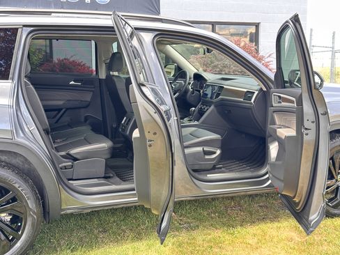 Used 2023 Volkswagen Atlas SE AWD/4WD image 26
