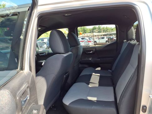 Certified 2021 Toyota Tacoma TRD Sport AWD/4WD image 15