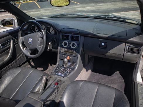 Used 1998 Mercedes-Benz SLK 230 image 13