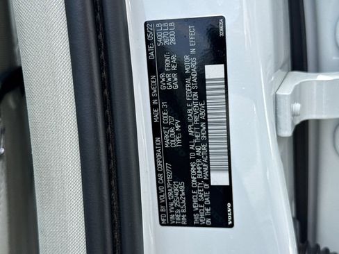 Certified 2023 Volvo XC60 B5 Ultimate AWD/4WD image 28