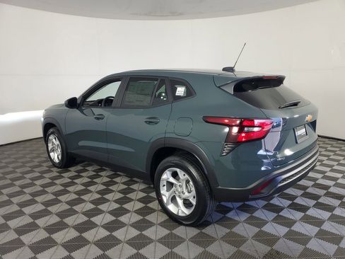 New 2026 Chevrolet Trax LS w/ LS Convenience Package image 6