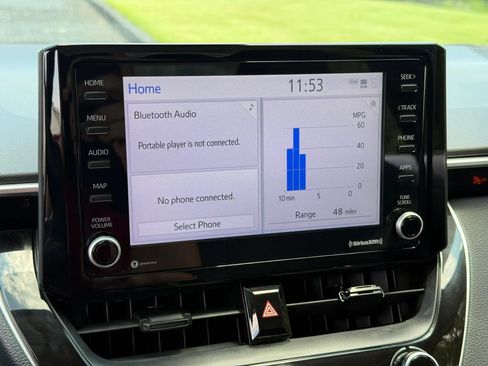 Used 2022 Toyota Corolla LE FWD image 19