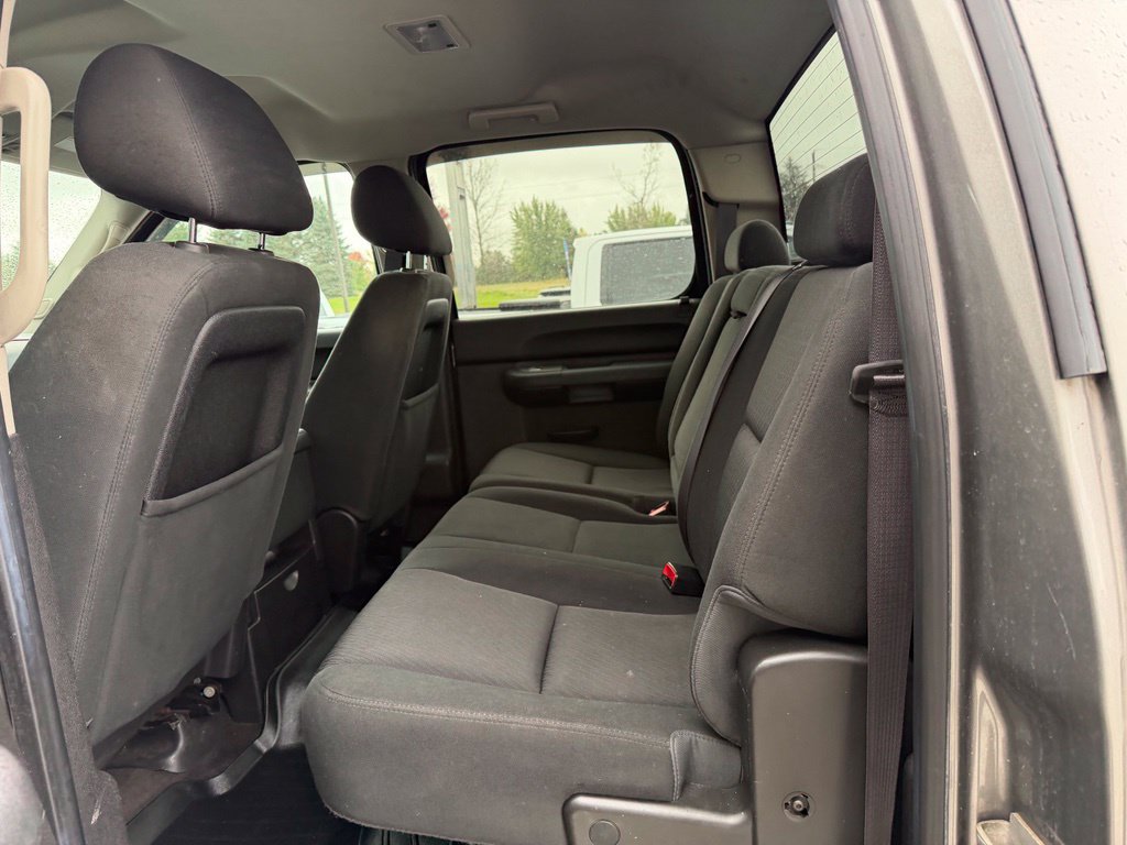 Used 2012 Chevrolet Silverado 2500 LT w/ Z71 Appearance Package AWD/4WD image 10