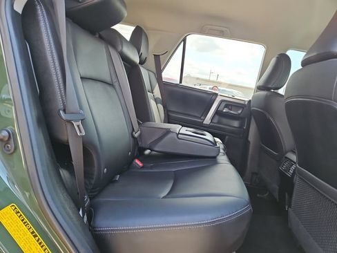 Used 2022 Toyota 4Runner TRD Sport AWD/4WD image 29