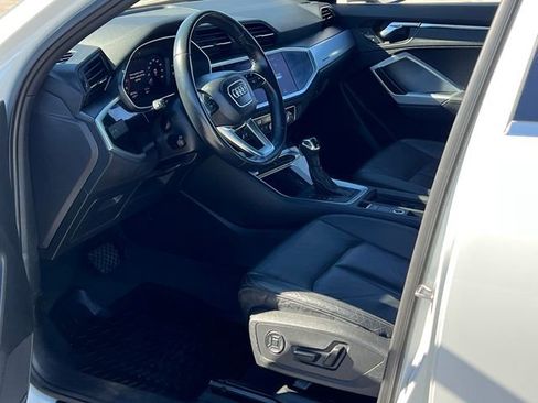 Used 2020 Audi Q3 2.0T Premium w/ Convenience Package image 11