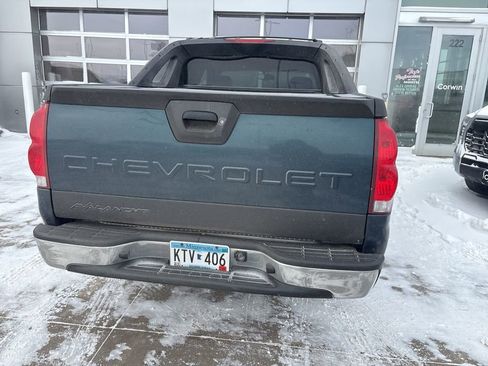 Used 2006 Chevrolet Avalanche LS image 4