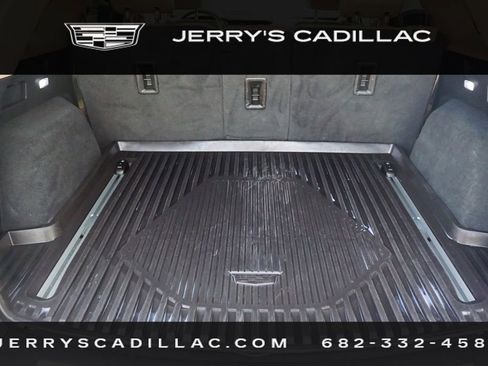 Used 2017 Cadillac XT5 Platinum image 24