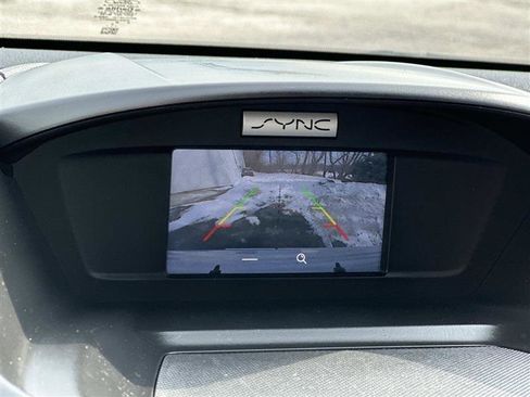 Used 2016 Ford Escape SE image 18