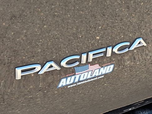Used 2022 Chrysler Pacifica Pinnacle AWD/4WD image 31