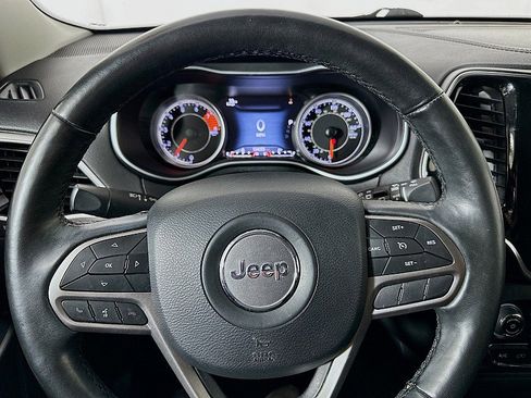 Used 2019 Jeep Cherokee Limited w/ Trailer Tow Group image 12