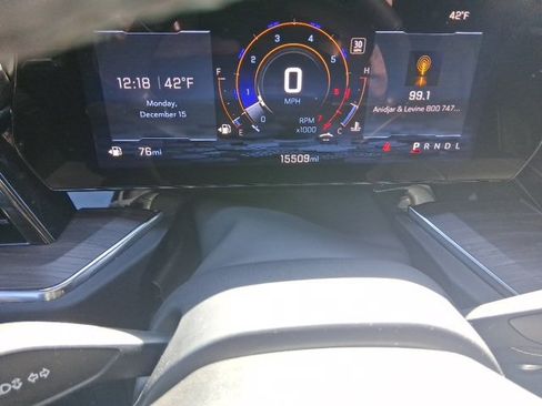 Certified 2025 Chevrolet Suburban Premier image 35