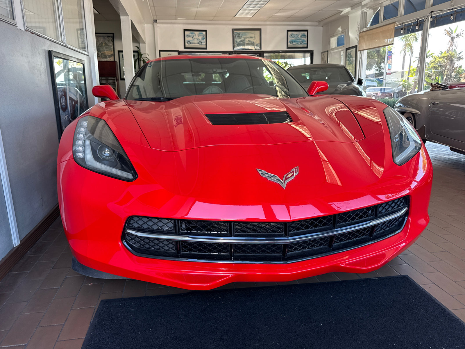 Used 2017 Chevrolet Corvette Stingray Coupe w/ 1LT RWD image 3