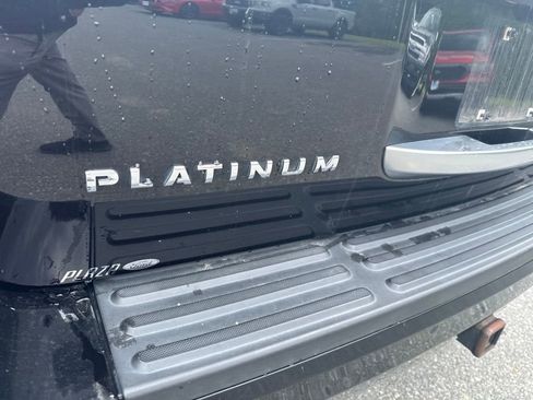 Used 2017 Ford Expedition Platinum AWD/4WD image 8