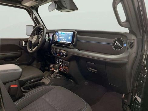 Used 2025 Jeep Wrangler Unlimited Rubicon 4xe w/ Convenience Group image 68