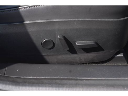 Used 2018 Tesla Model 3 Long Range image 28