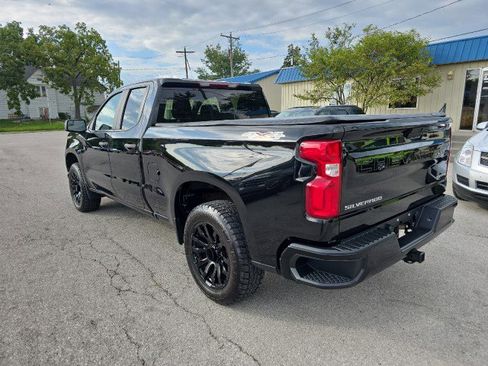 Used 2020 Chevrolet Silverado 1500 Custom w/ Custom Value Package image 4