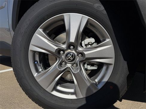 New 2025 Toyota RAV4 LE image 10