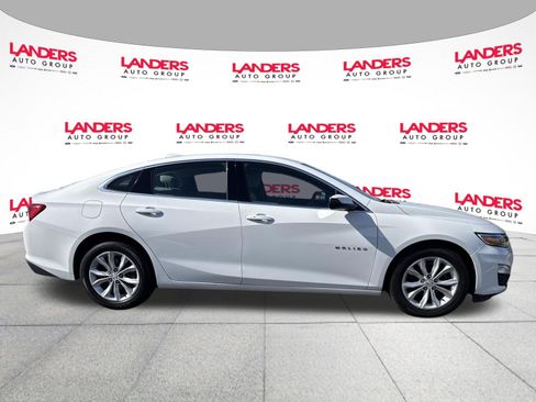 Used 2023 Chevrolet Malibu LT FWD image 2