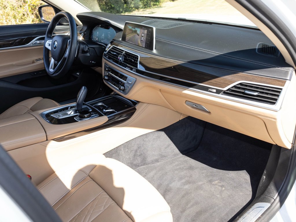 Used 2021 BMW 750i xDrive w/ Luxury Rear Seating Package AWD/4WD image 65