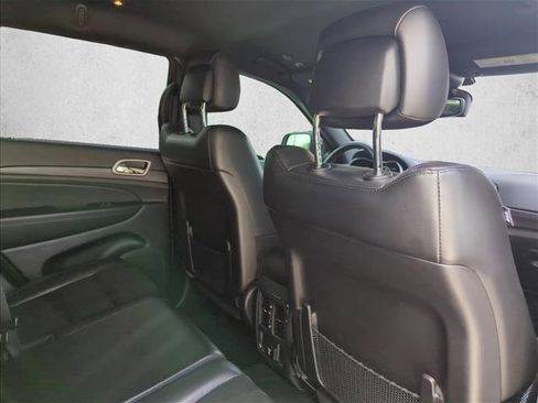 Used 2022 Jeep Grand Cherokee Laredo X image 18