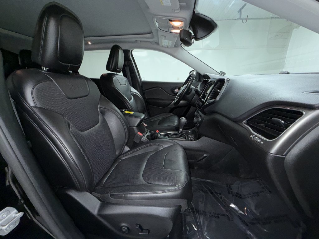 Used 2021 Jeep Cherokee Limited AWD/4WD image 18
