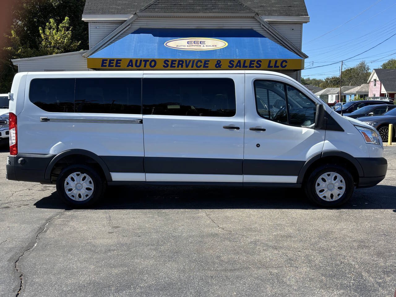 Used 2015 Ford Transit 350 XLT RWD image 1