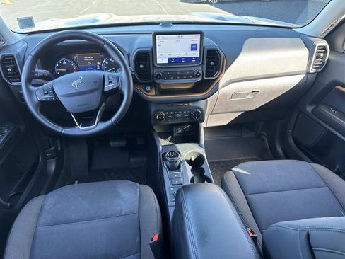 Used 2023 Ford Bronco Sport Badlands image 12