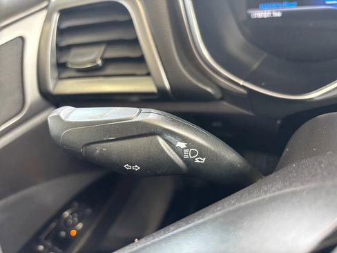 Used 2016 Ford Fusion SE image 12