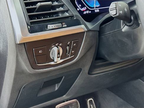 Used 2020 BMW X3 xDrive30e w/ Executive Package image 10