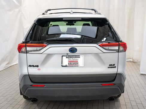 Certified 2023 Toyota RAV4 XLE Premium image 4