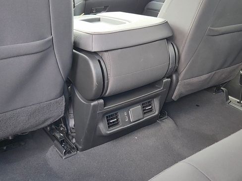 Used 2025 Chevrolet Silverado 1500 LT AWD/4WD image 17