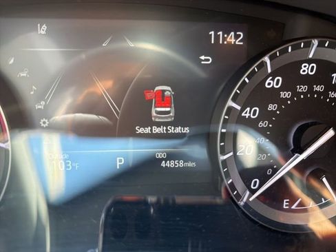 Used 2021 Toyota Highlander Platinum FWD image 4