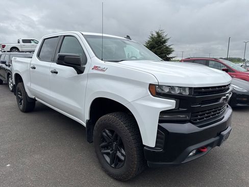 Used 2022 Chevrolet Silverado 1500 LT Trail Boss w/ Convenience Package II AWD/4WD image 6