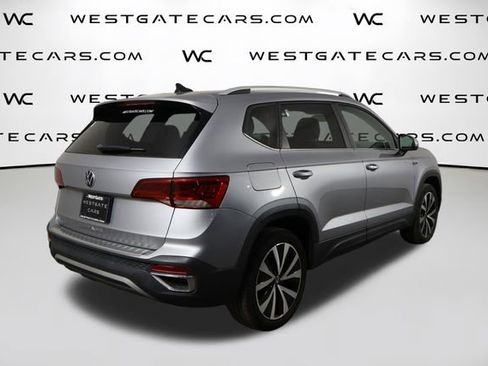Used 2022 Volkswagen Taos SE FWD image 41