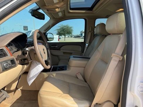 Used 2013 Chevrolet Tahoe LT w/ Texas Edition RWD image 15
