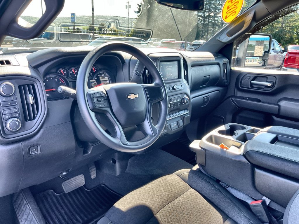 Used 2024 Chevrolet Silverado 2500 Custom w/ Custom Value Package AWD/4WD image 10