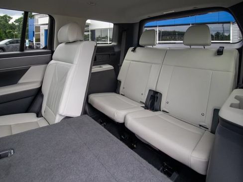 Used 2026 Hyundai Santa Fe SEL FWD image 11