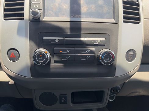 Used 2019 Nissan Frontier SV RWD image 18