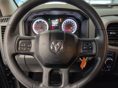 Used 2015 RAM 1500 Express image 18