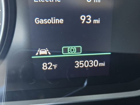 Used 2022 Hyundai Ioniq SE image 25