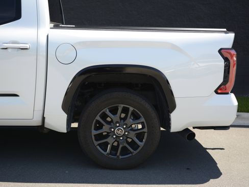 Used 2023 Toyota Tundra Platinum AWD/4WD image 40
