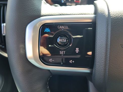 New 2026 Nissan Armada SL w/ Captain's Chari Seat Package image 18