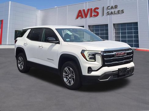 Used 2025 GMC Terrain Elevation AWD/4WD image 3